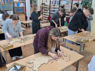 Участники собирают спилс-карту России