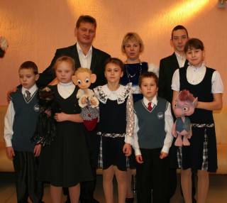 Семья Коростиных из Воткинского района в финале конкурса «Мир един для всех»