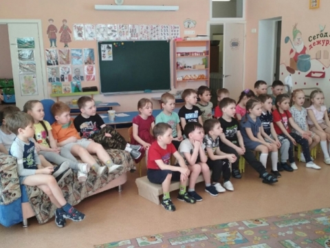 Нижнепыхтинская библиотека в Дебёсском детском саду