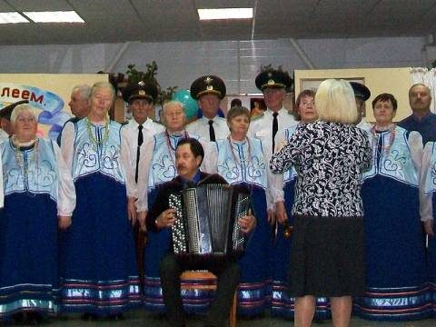 Литературно-музыкальный вечер «Нет вершин превыше матерей»