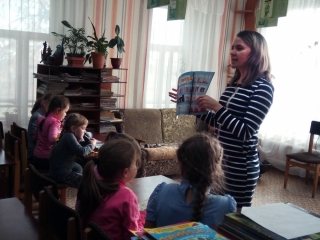 Библиоурок для младших школьников в Дебесской детской библиотеке