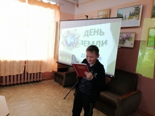 «Природа и мы»: экологический вернисаж  в Пудемской детской библиотеке