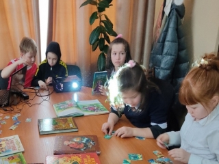 Мультчас в Тыловайской библиотеке для младших школьников