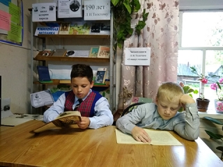 Акция «Все читаем Льва Толстого» в Кокманской библиотеке