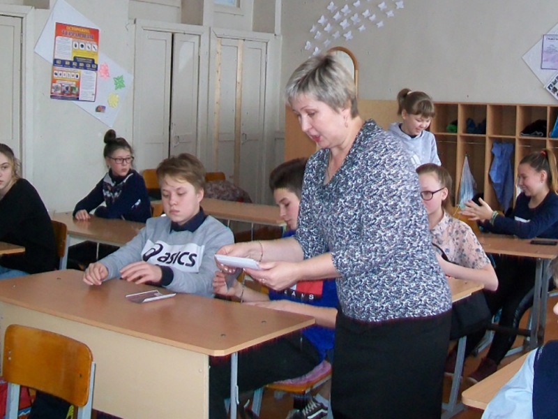 Урок безопасности «Мобильная угроза» для дебесских школьников