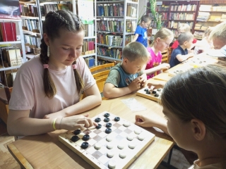 Семейный шахматно-шашечный турнир «Мама, папа, я – шахматная семья»