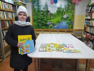 Акция «Дарите книги с любовью» в библиотеках Кизнерского района