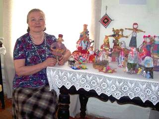 Выставка русских обережных кукол «Славянский календарь»