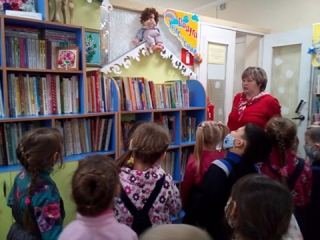 «Экскурсия в библиотеку» в Увинской детской библиотеке