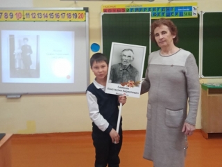 Познавательный час «День Победы: помним и гордимся»