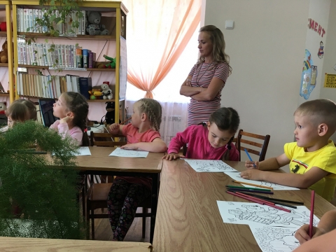 Литературный час «Ну, а дружба начинается с улыбки»