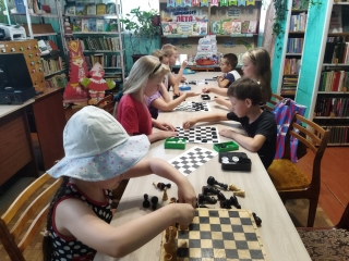 Шахматно-шашечный турнир «Зарядка для ума!»