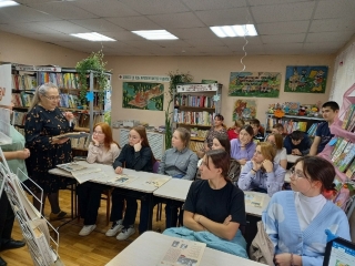 В Мувырской библиотеке состоялся час поэзии «Творческая память Цветаевой»