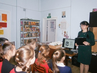 Литературное крылечко «Свидание с талантом» в Чеканской сельской библиотеке