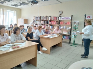 Районный семинар-практикум в Кизнерской библиотеке